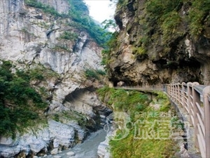 花蓮 太魯閣 渓谷 台北