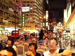 香港 オープントップバス 夜景観賞