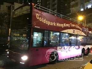 香港 オープントップバス 夜景観賞 + 女人街 散策