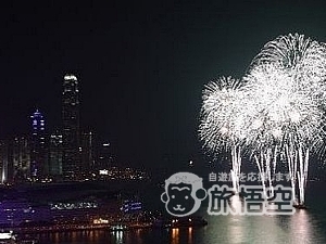 香港 2019年 新年 花火大会 鑑賞ディナークルーズ