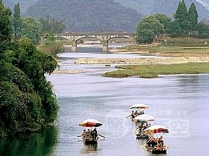 桂林 漓江 下り ＆ 陽朔 1日 ツアー