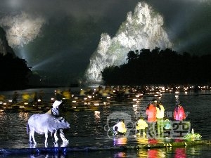 桂林 漓江 下り ＆ 陽朔 ＆ 印象 劉三姐 ショー 1日 ツアー