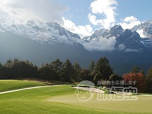 玉龍 雪山 ゴルフ クラブ　麗江