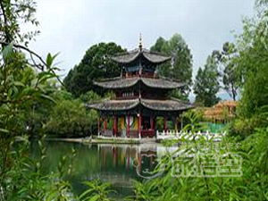 玉龍公園（黒龍澤） 麗江