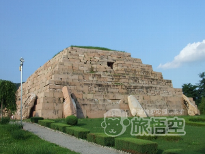 高句麗の首都と古墳群 集安